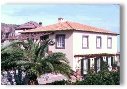 One bright weekend at the house - 21.8 K