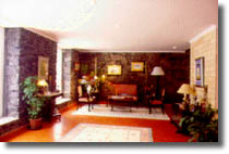 lounge.JPG - 13.3 K